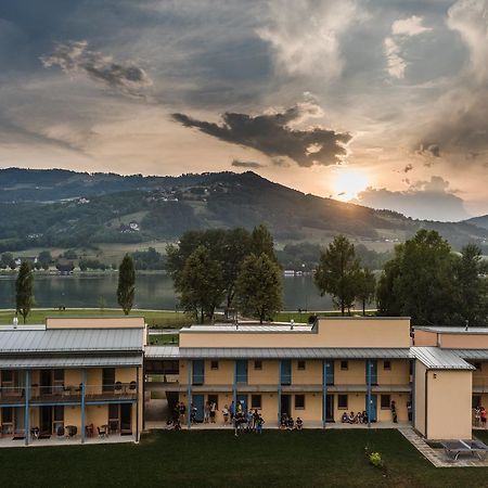 JUFA Hotel Stubenbergsee Buitenkant foto