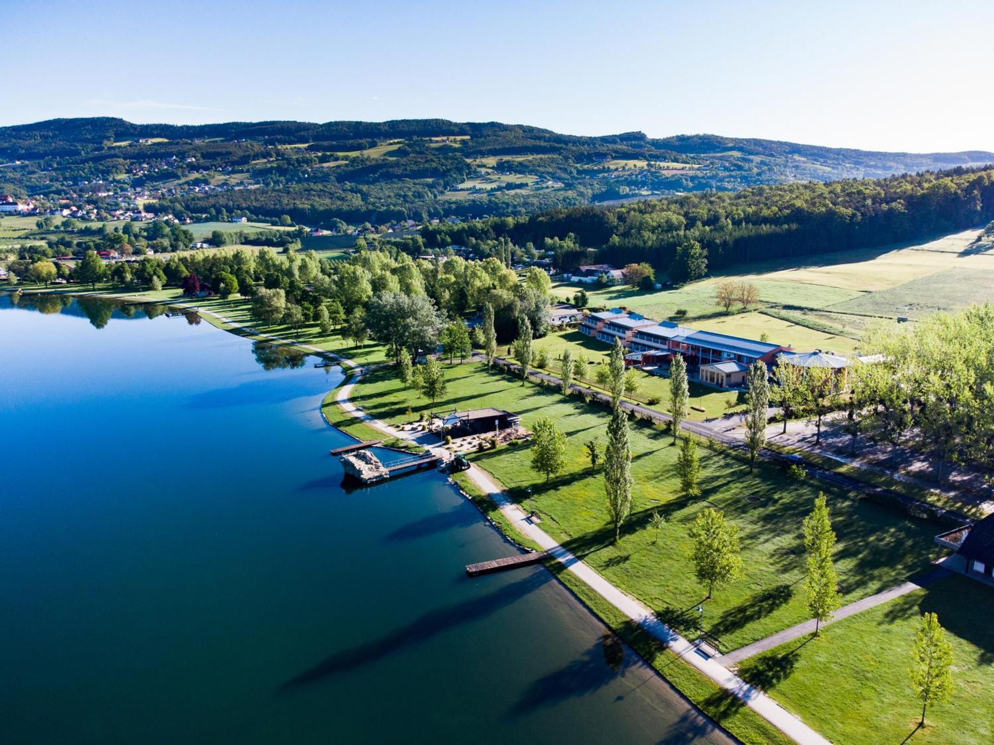 JUFA Hotel Stubenbergsee Buitenkant foto